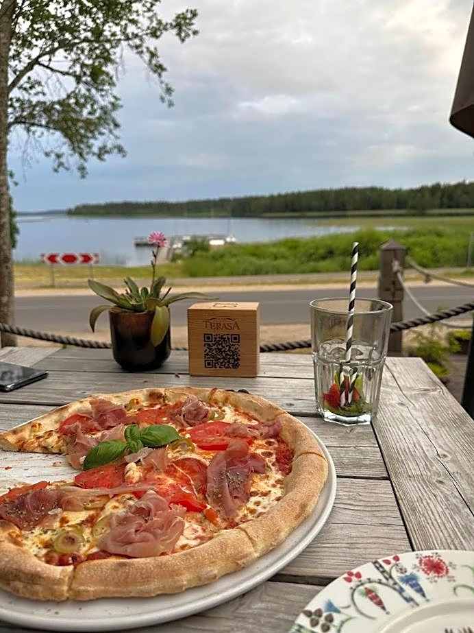 North Lakeside B&B Plateliai