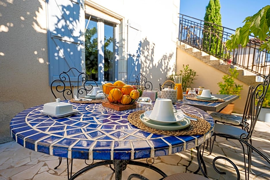 La maison de Charlotte - chambres d'hôtes-Futuroscope