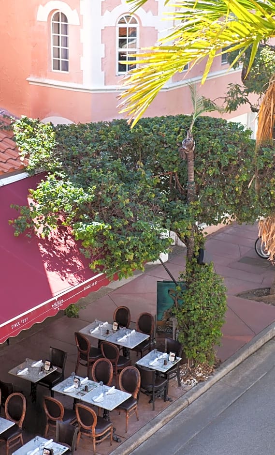 Kasa El Paseo Miami Beach