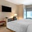 Cambria Hotel Rock Hill - University Center