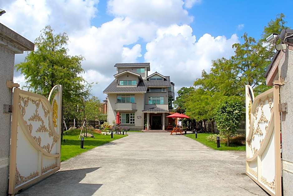 Yilan Pine Villa Homestay