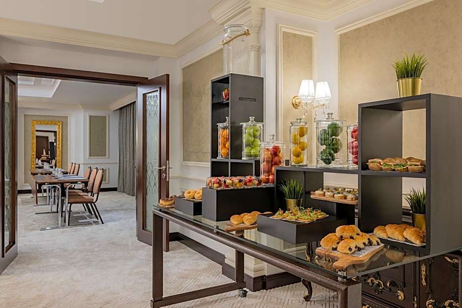 Riviera Rayhaan by Rotana Doha