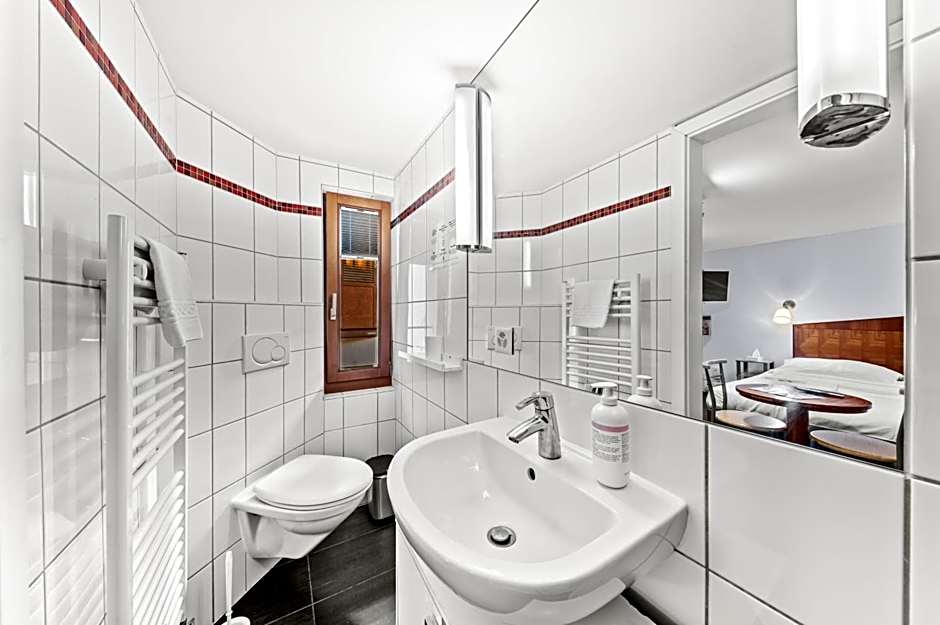 Hotel Hine Adon Fribourg