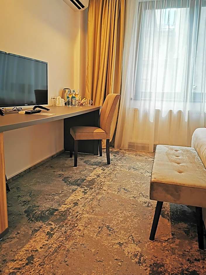 YMY Boutique Residence