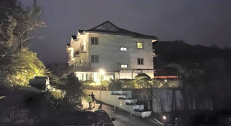 Rovers Inn Guesthouse - Age 11 and Above Only