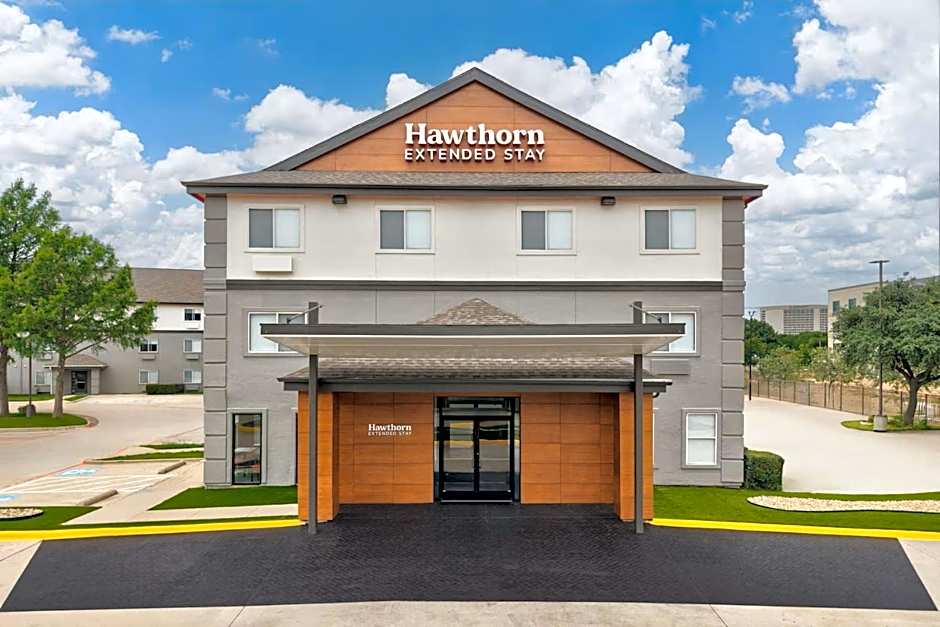 Hawthorn Extended Stay by Wyndham DFW Airport North