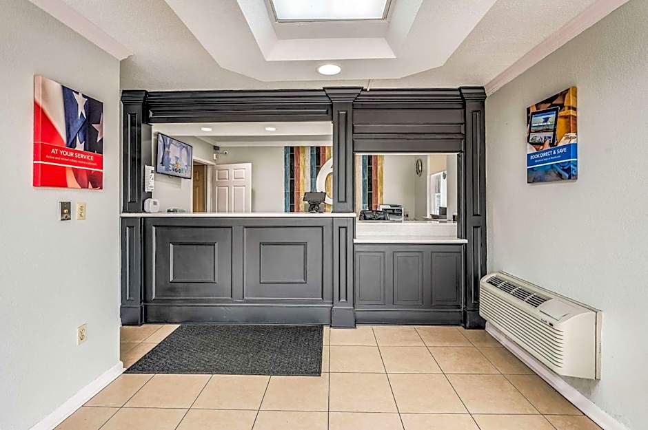 Motel 6-Tupelo, MS - Downtown