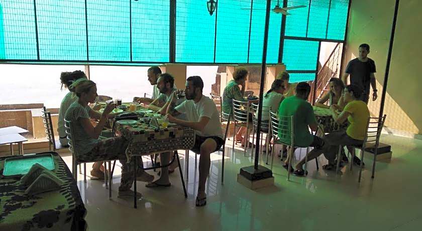 Dwivedi Hotels - Palace On Steps