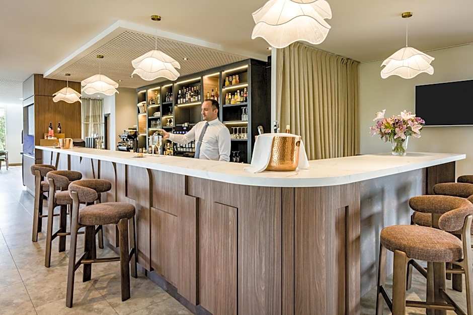 Mercure Chartres Est