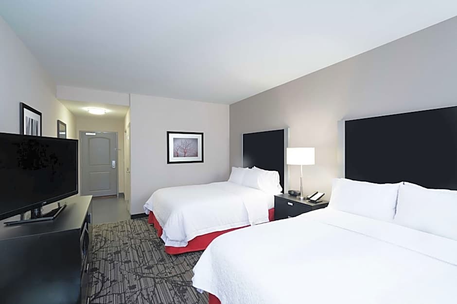 Hampton Inn By Hilton & Suites Roanoke Airport VA