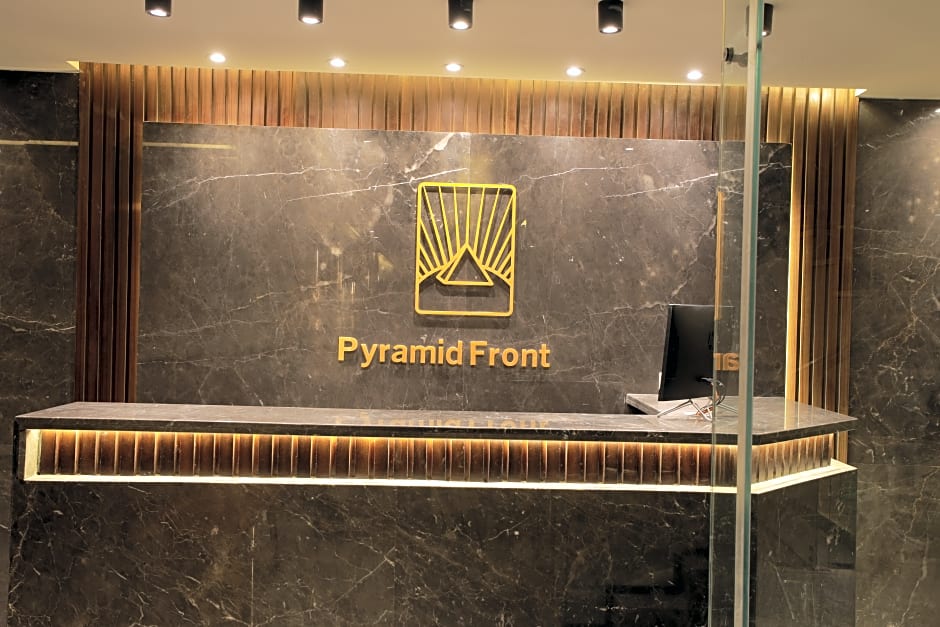 Pyramid Front Hotel