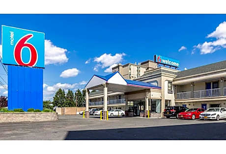 Motel 6 Elizabeth NJ Newark Liberty Intl Airport