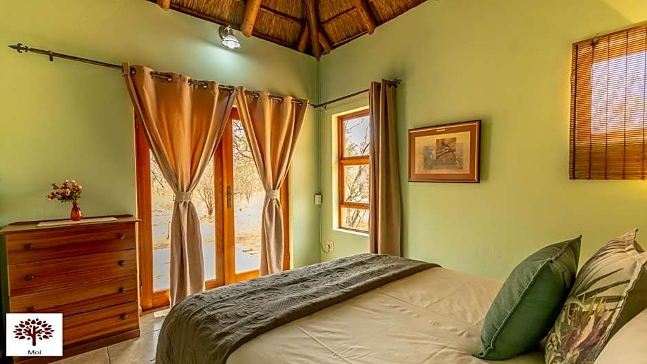 Zebula Golf and Wildlife Estate - Walk of the Eland Pax 12 - Moi Signature Luxury villa