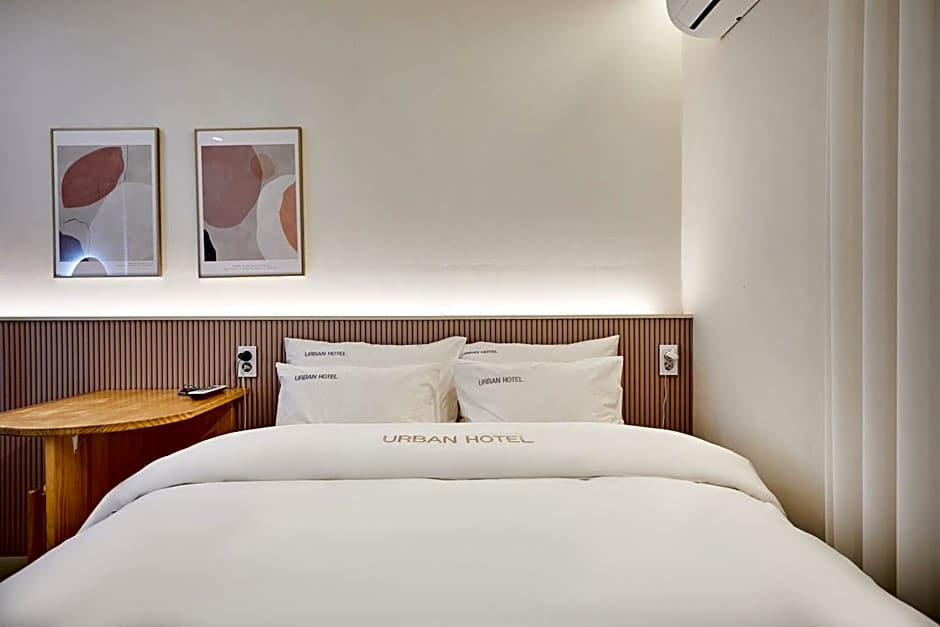 Urban Hotel