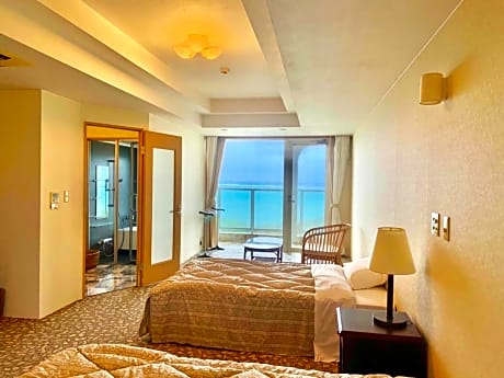 Twin Room with Sea View