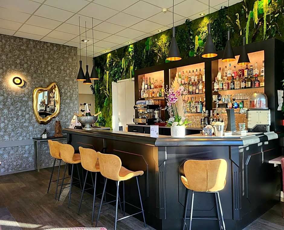 Hotel Restaurant Du Parc Saumur Logis Elégance