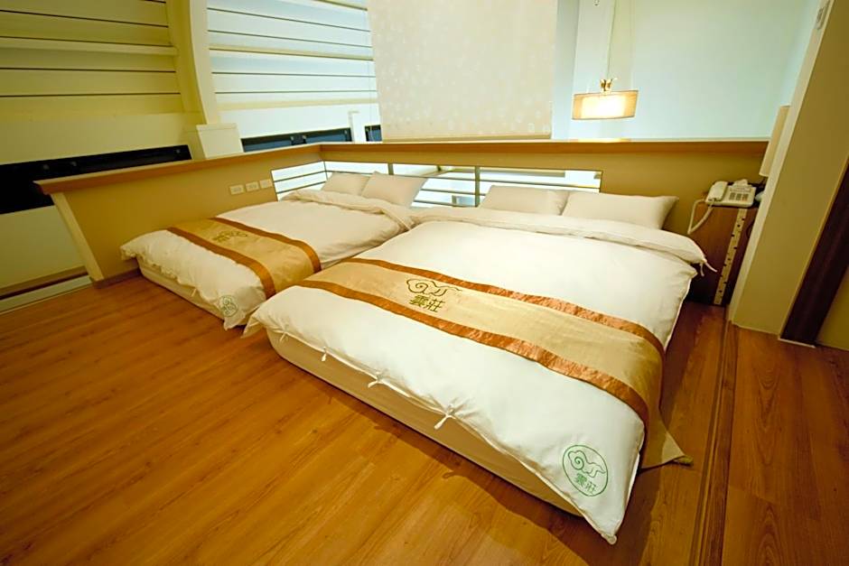 Schokolake Country House