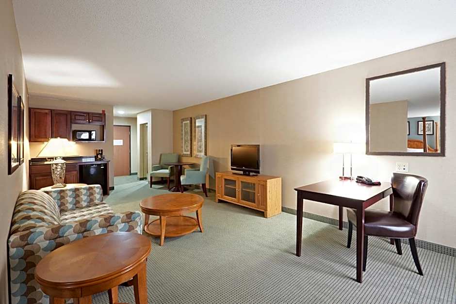 Holiday Inn Express and Suites Meriden By IHG