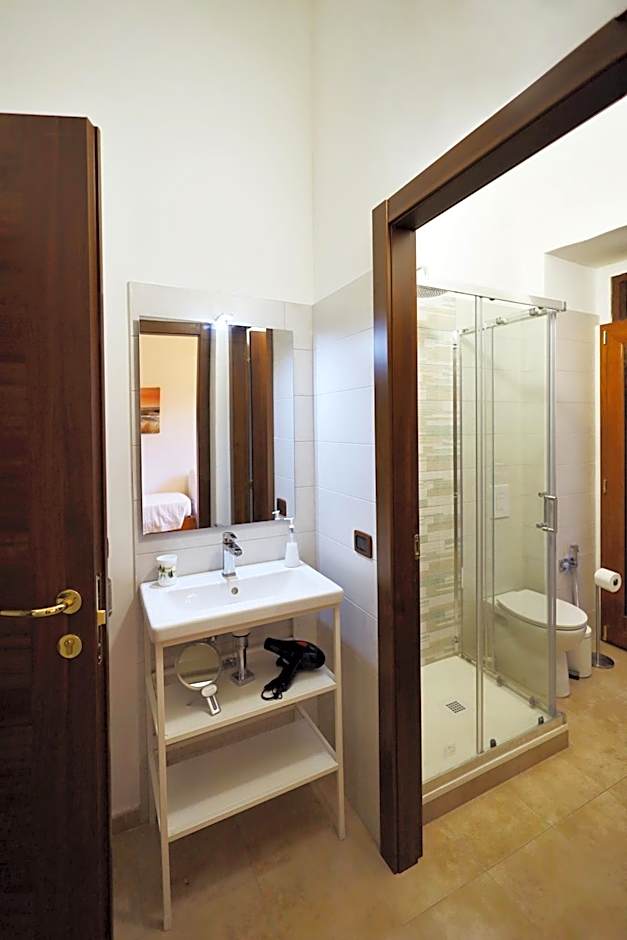 Cataneasy Rooms