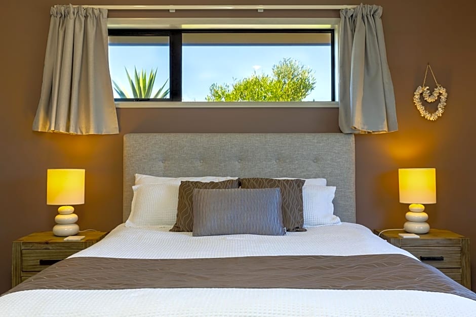 Ocean View Beachfront Apartment