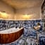 Cappa Via Cave Hotel