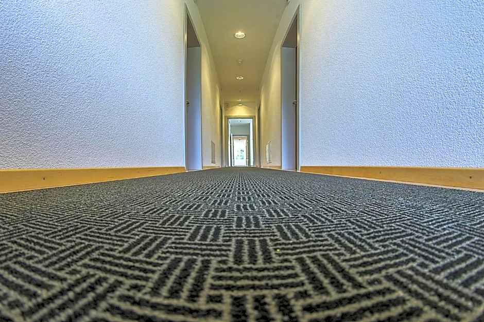 Bären Self Check-in Hotel