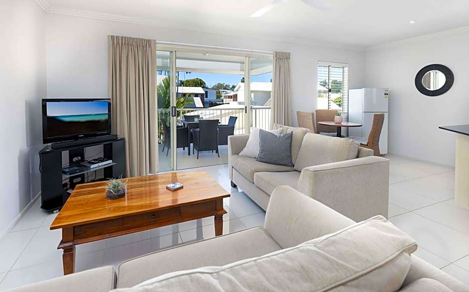 Noosa River Palms
