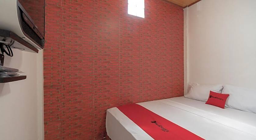 RedDoorz Syariah near Jakabaring Sport City Palembang