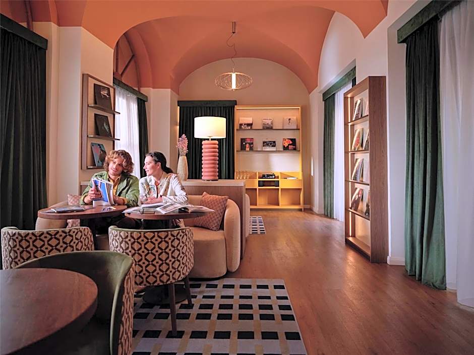 Rosetta Hotel Perugia Tapestry Collection By Hilton