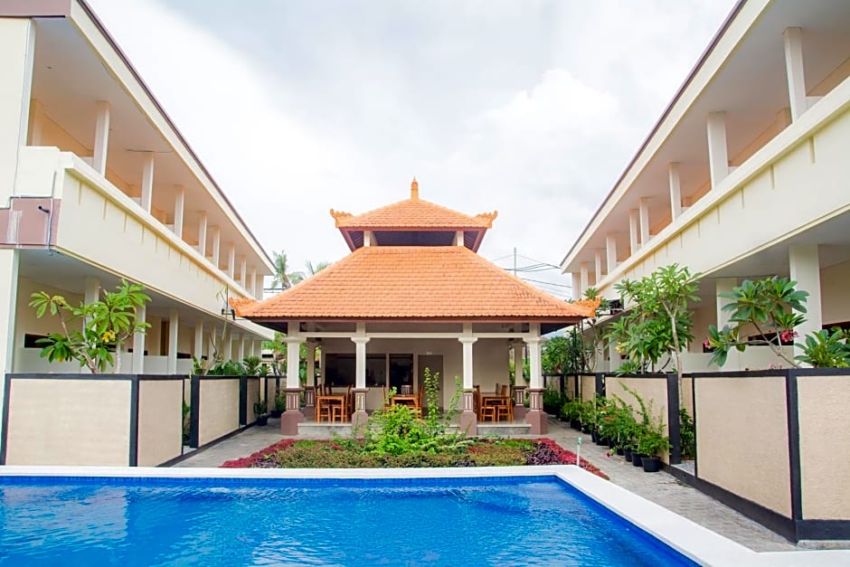 THE LAVIANA HOTEL