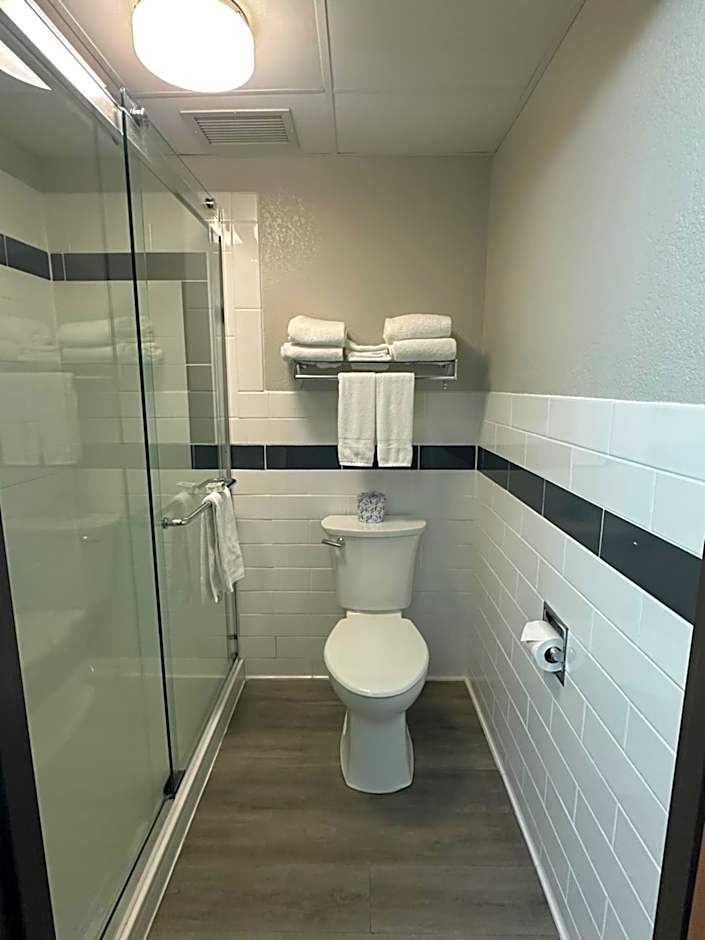 AmericInn by Wyndham Menominee