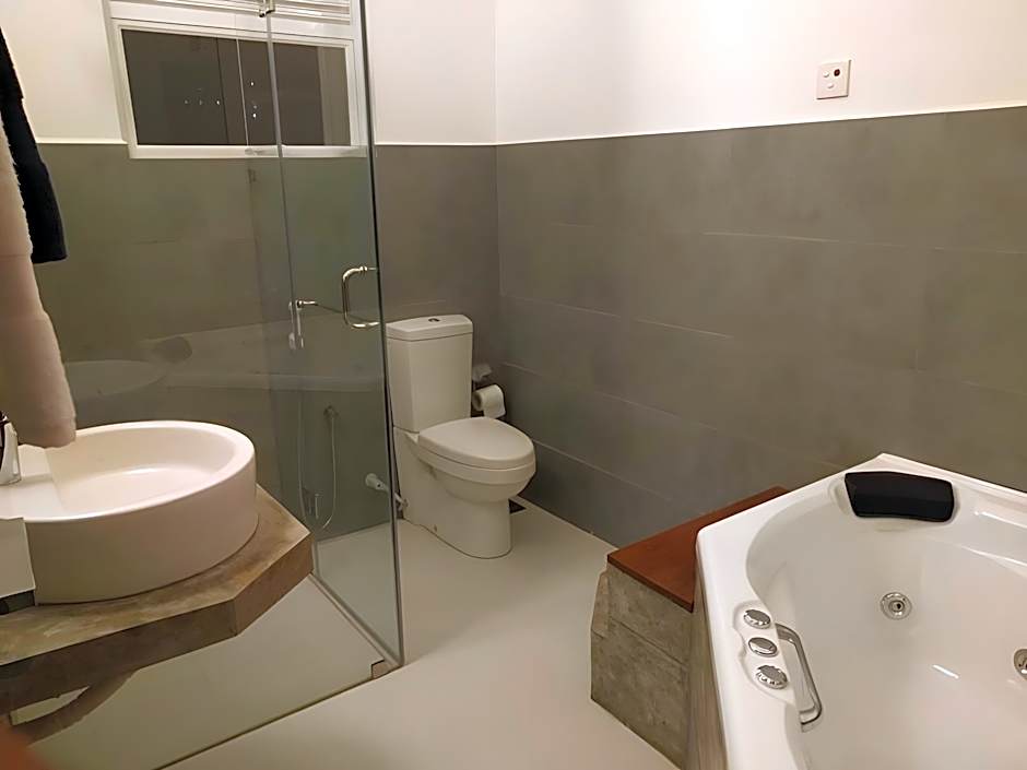 The Residence Business Hotel