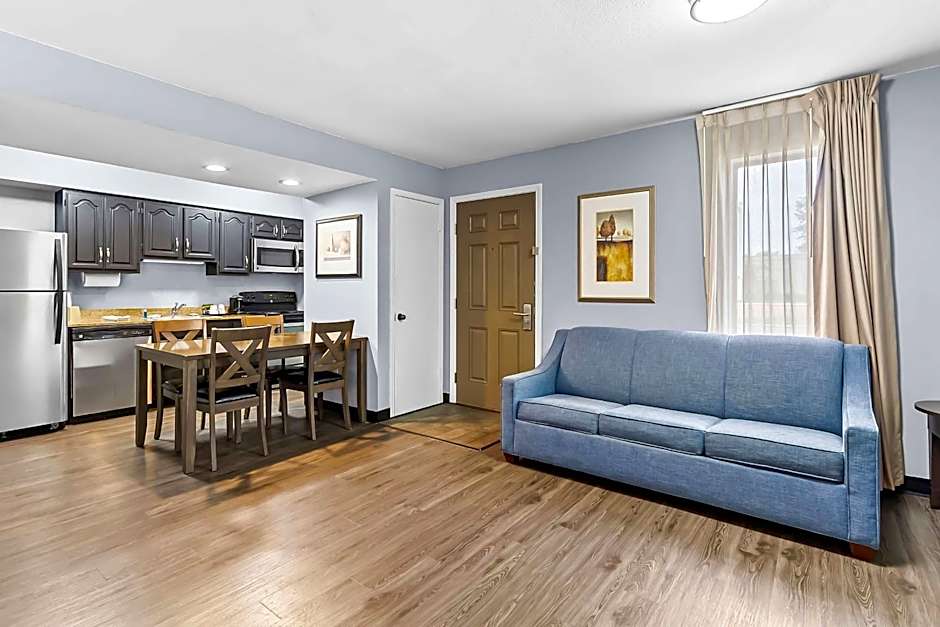 SureStay Studio by Best Western Pensacola