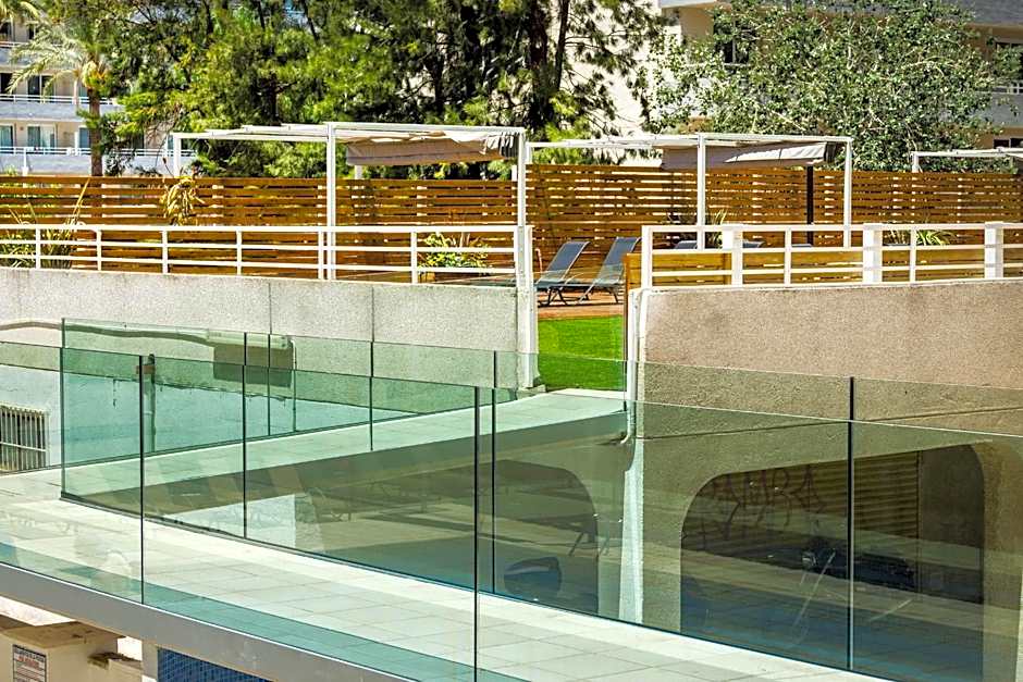 Apartamentos Sol y Vera