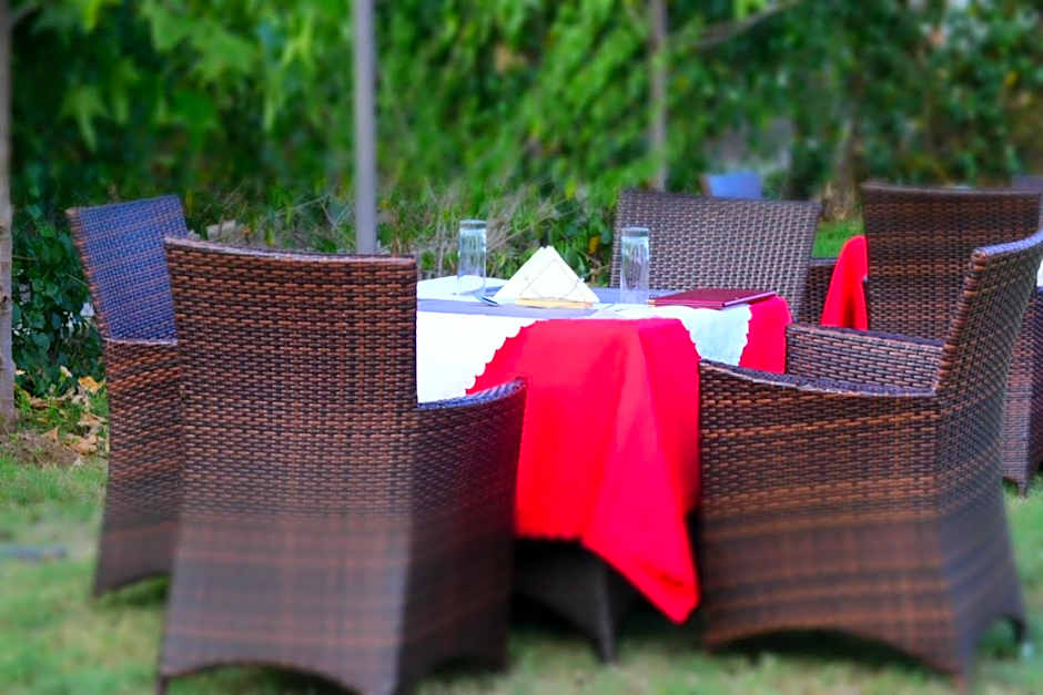 Esikar Gardens Hotel