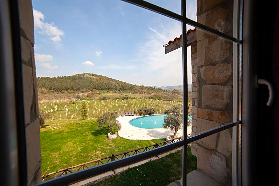 Vinifera Hotel Yedibilgeler Vineyards
