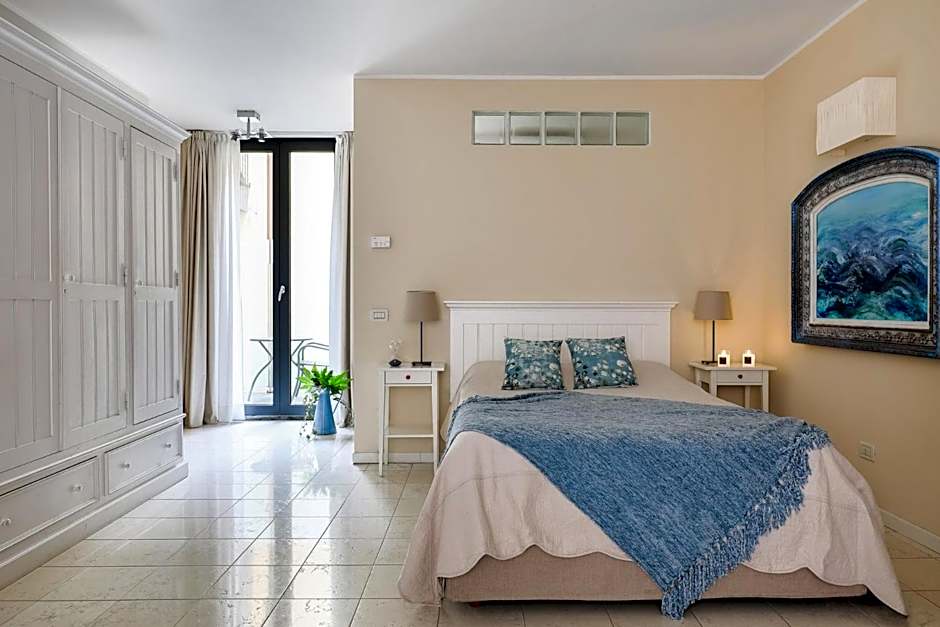 Adriano Residence