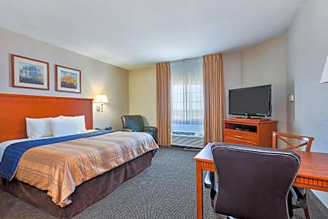 Queen Room - Hearing Accessible - Non-Smoking