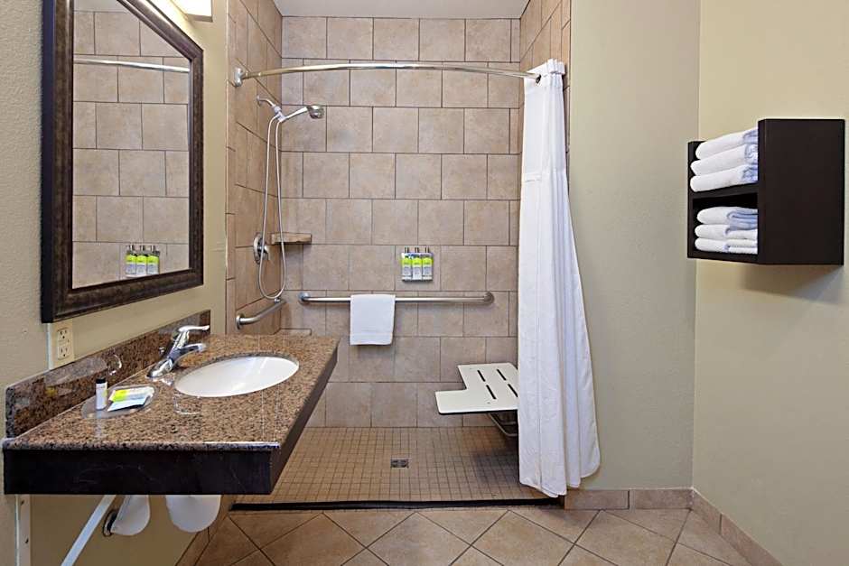 Staybridge Suites Fairfield Napa Valley Area by IHG