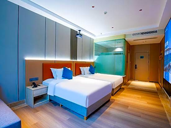 Pai Hotel Zhuhai Xinxiangzhou China Resources Vanguard Minzhu Railway Station – Zhuhai, IA