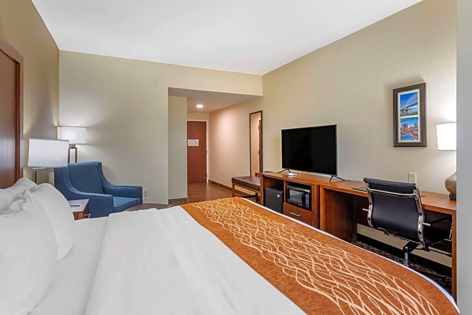 Comfort Inn & Suites Atoka-Millington