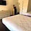 Lark Motel Willits