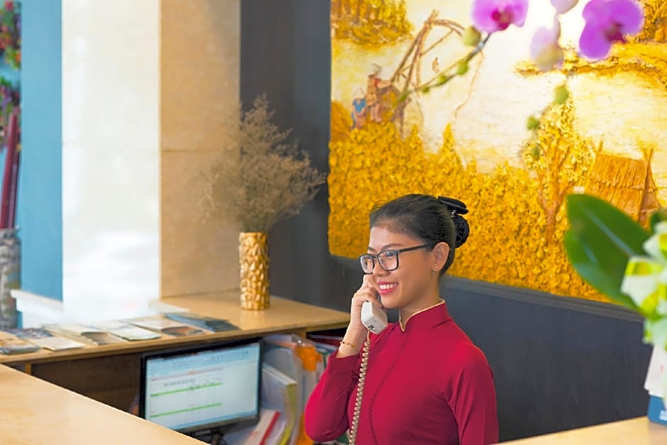 Good Vibes Central Hotel