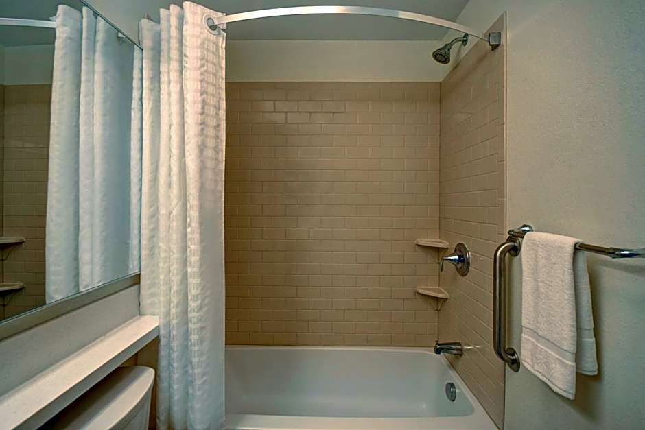 Candlewood Suites St Clairsville By IHG