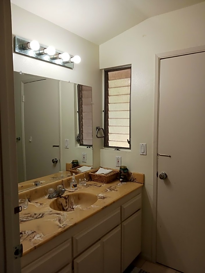 Bed and Breakfast in Hollywood Hills