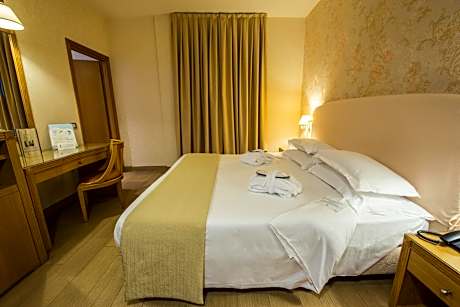 Classic Double or Twin Room