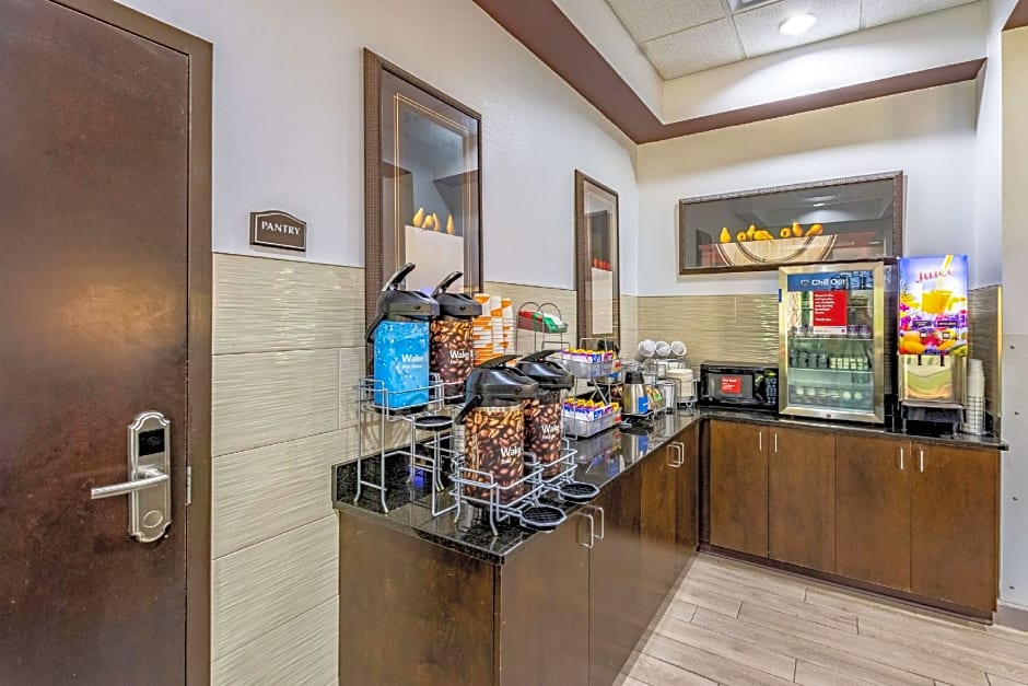 Holiday Inn Express & Suites - Lexington, an IHG Hotel