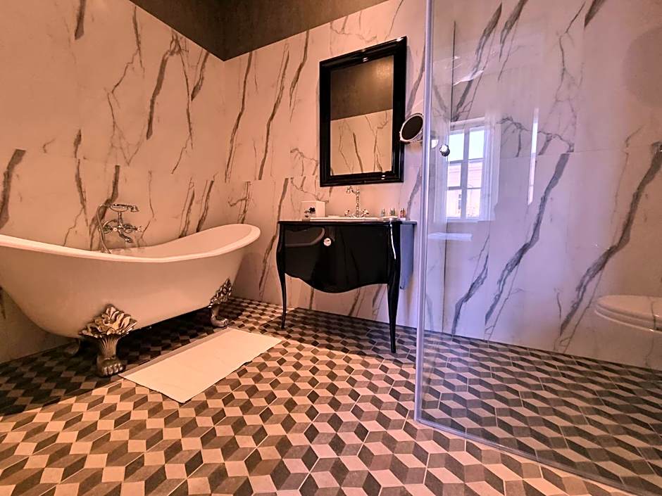 Incanto Old Town Boutique