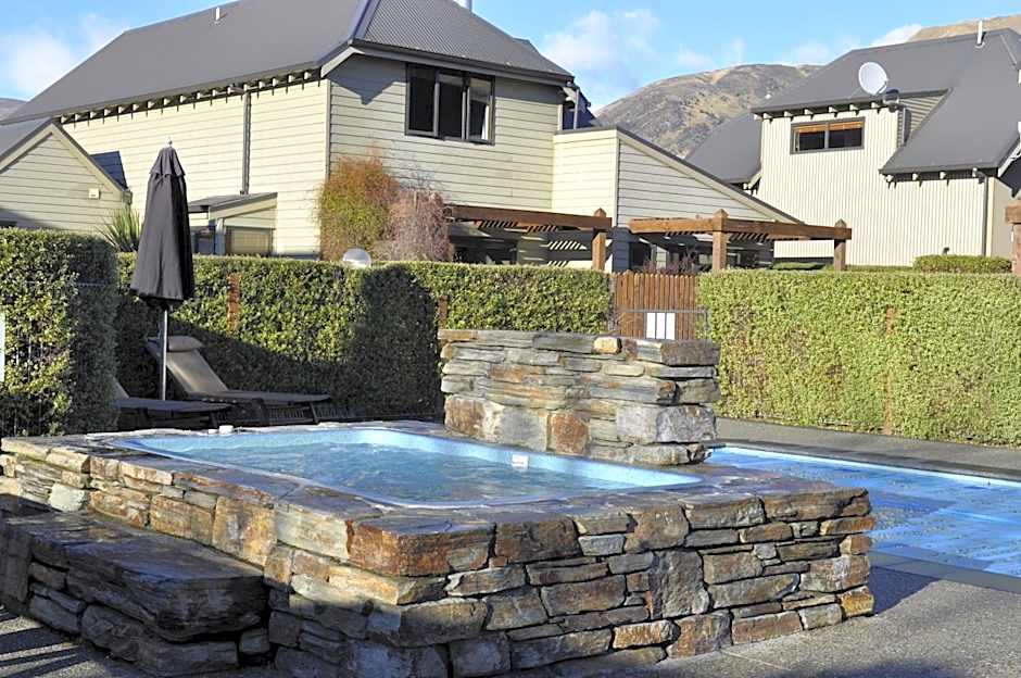 Lansdown Villa Apartments