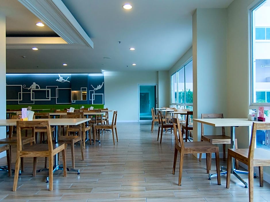 Prachuap Grand Hotel